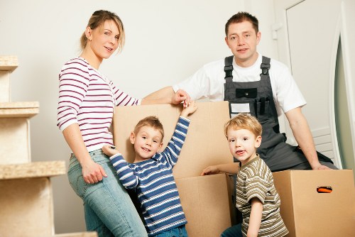 Safe moving practice with careful property protection during loading